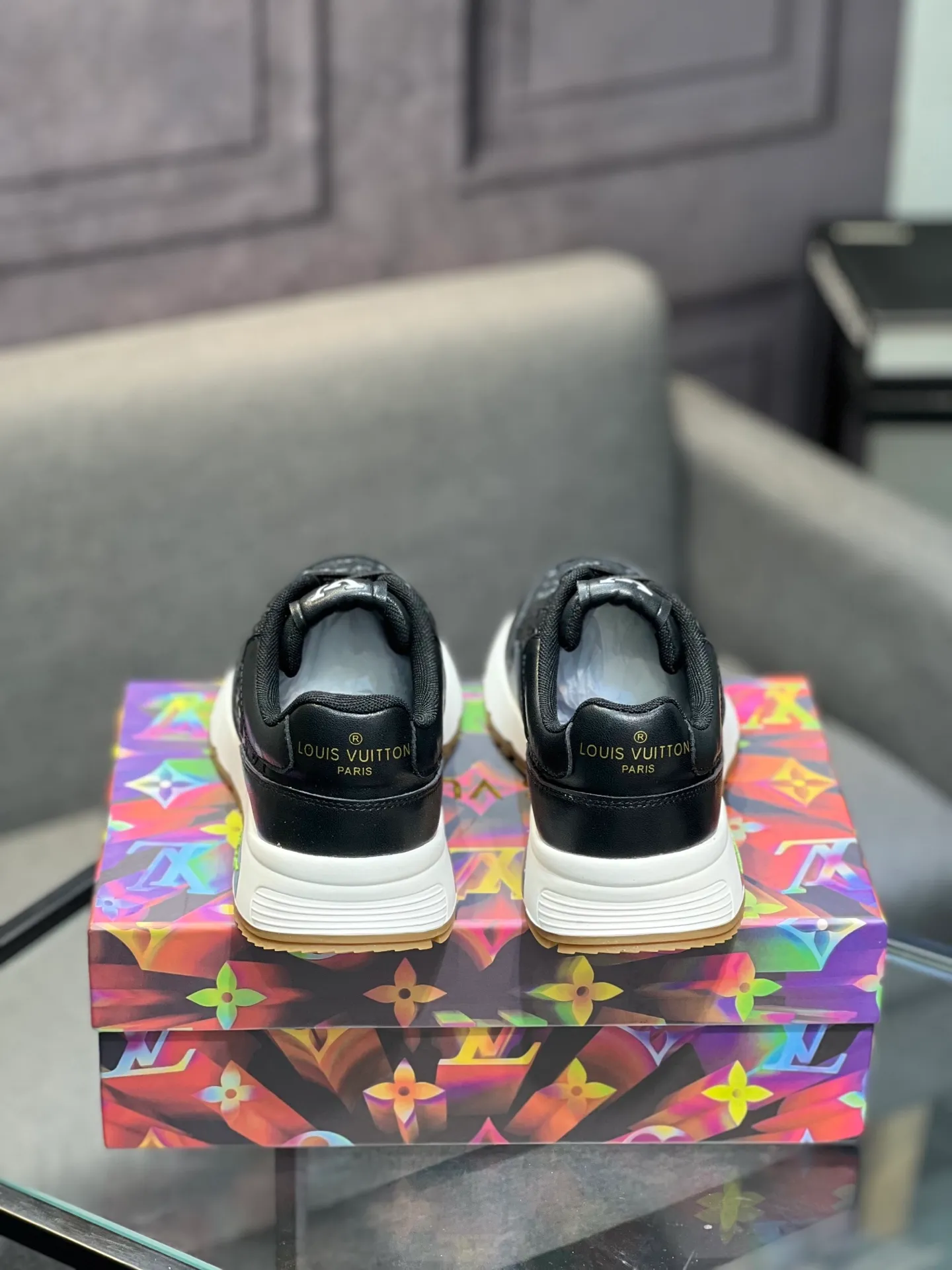 Men's shoes 💰460 "LV" The latest men's casual shoes, genuine leather lining, rubber wear-resistant outsole, fine lines and beautiful strips, not too much decoration, European and American style, comfortable and high-grade, optional, size number: 38 to 44 45 can be customized